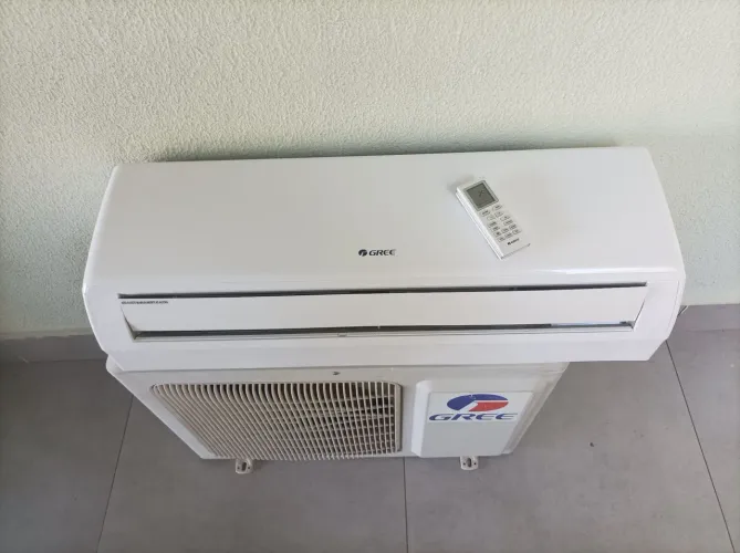 Vendo ar condicionado 12 mil btu convencional instalado