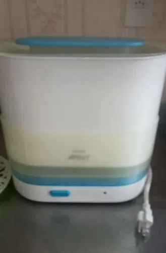 Esterilizador de mamadeiras,  chupetas, bicos