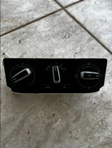 Comando Ar Condicionado Gol Saveiro G6 2015 A 2020 (Usado)