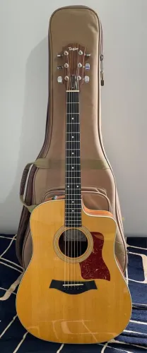Vendo violão Taylor 210CE - Excelente estado