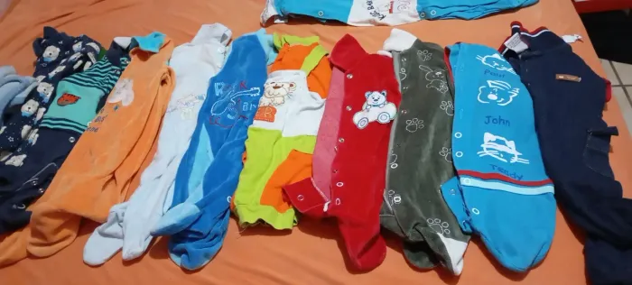 Troco roupa de menino por menina 