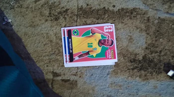 Figurinha lendária do Neymar bordo
