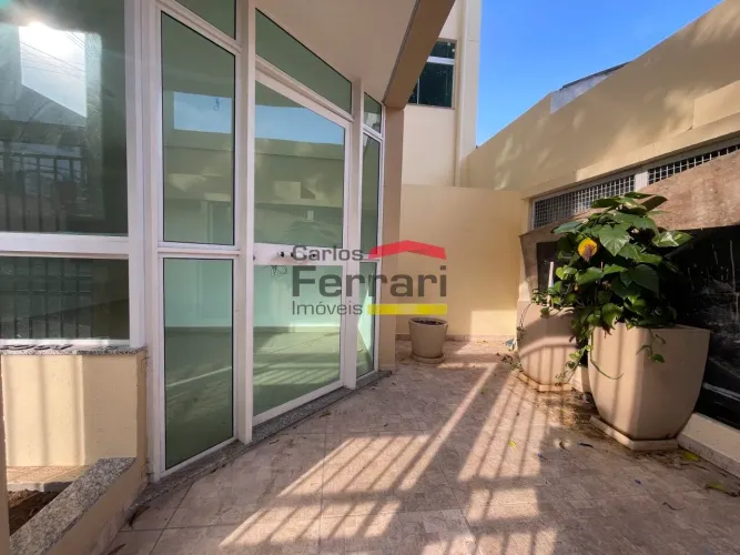 Condomínio em Santana, 1 dormitório, sala, cozinha, área de serviço, sem vaga de garagem,