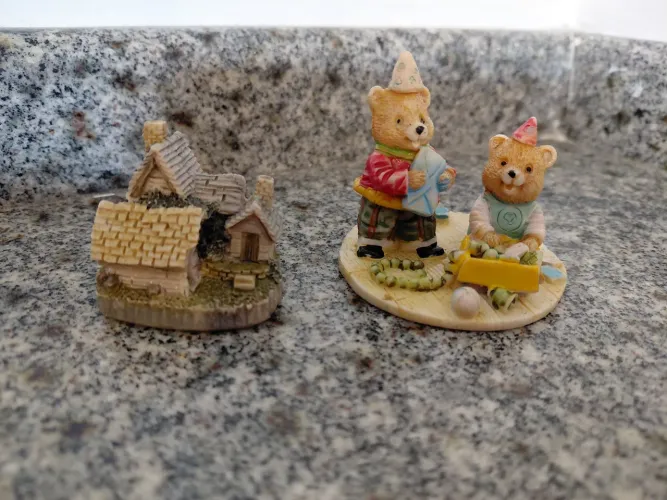 Lote Mimo Vintage! Miniatura Santini Italy Style + Mini Casinha De Pedra Em Resina