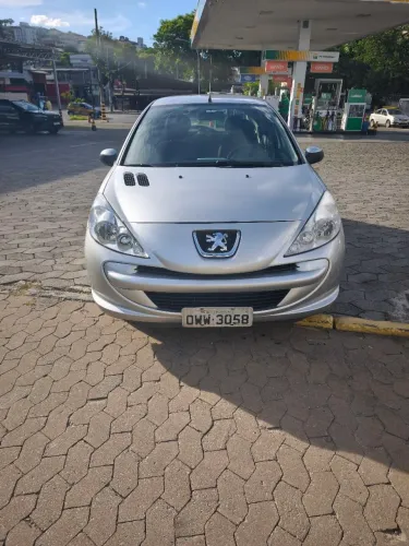 Peugeot 207 Active 1.4 Flex 8V 5P 2014