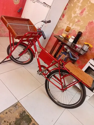 Vendo bicicleta cargueira valor 750,00 marca samy semi nova 