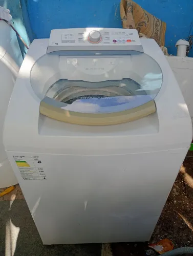 Máquina de lavar roupa funcionando perfeitamente