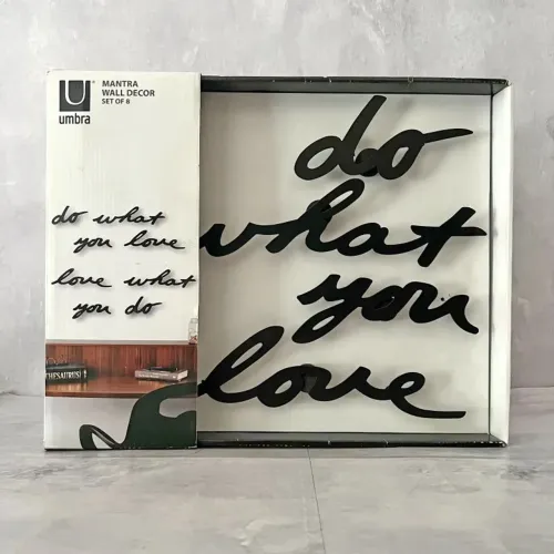 Letreiro / Adorno de parede novo umbra mantra do what you love decoração tok stok zara
