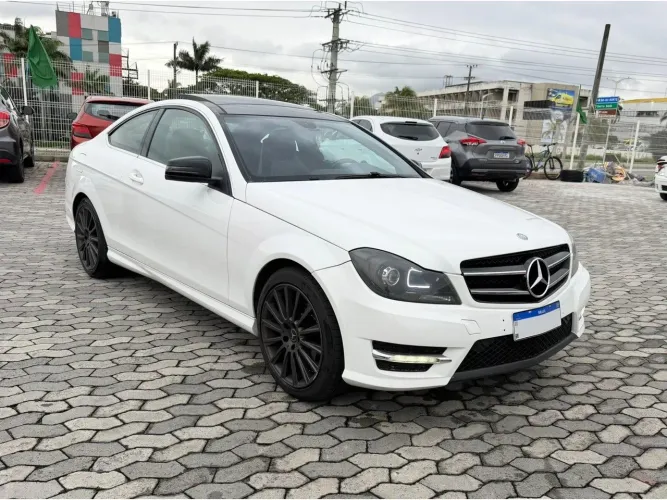Mercedes-Benz C-180 CGI Sport 1.6 TB 16V 156cv Aut. 2013