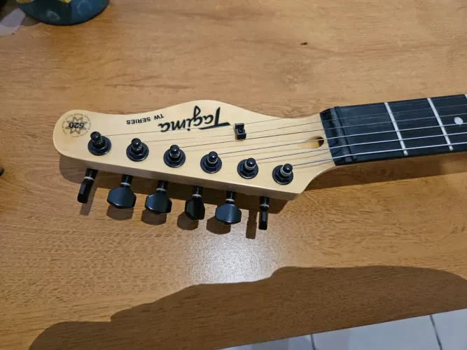 KIT GUITARRA STRATOCASTER