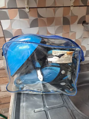 PAR DE PATINS USADOS EM PERFEITO ESTADO!