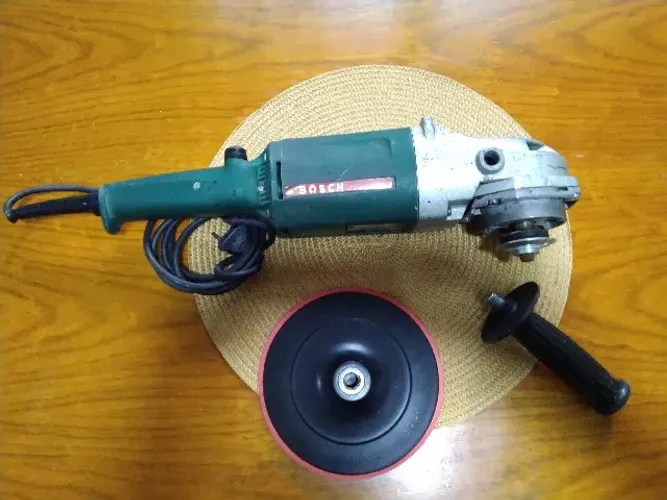 Politriz Angular Bosch Verde 110v 850 W USADO