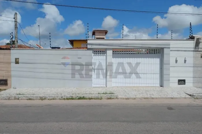 Casa Ampla e Estratégitica na Av. Maranguape, Natal-RN
