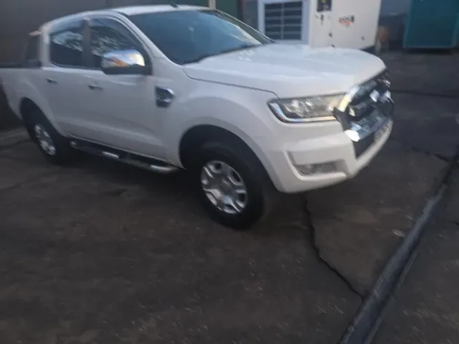 Ford Ranger XLT 2.5 16V 4X2 CD Flex 2017