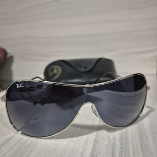 Óculos de sol rayban original.