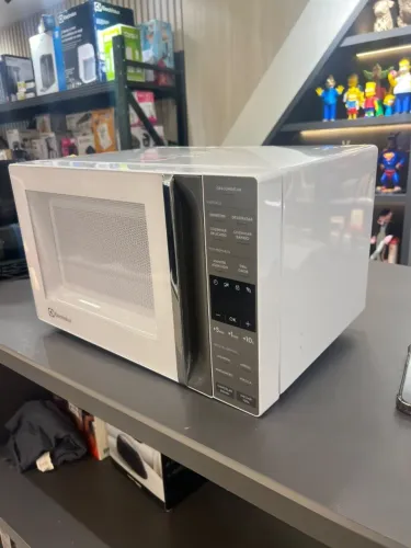 Micro-ondas Electrolux 23L