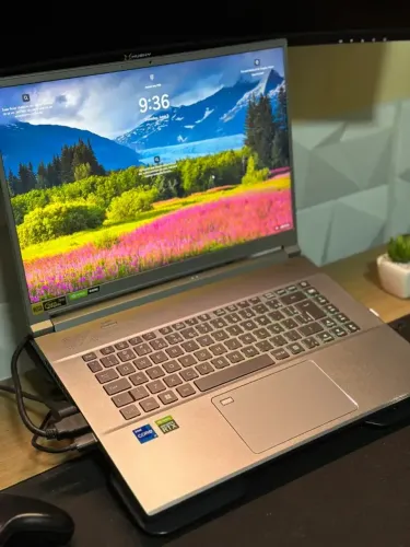 (Troco em Celular) Notebook Acer Predator Triton 300 SE 16 polegadas