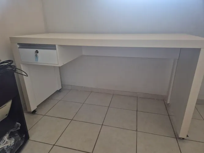 Mesa em mdf projetada para vários ambientes
