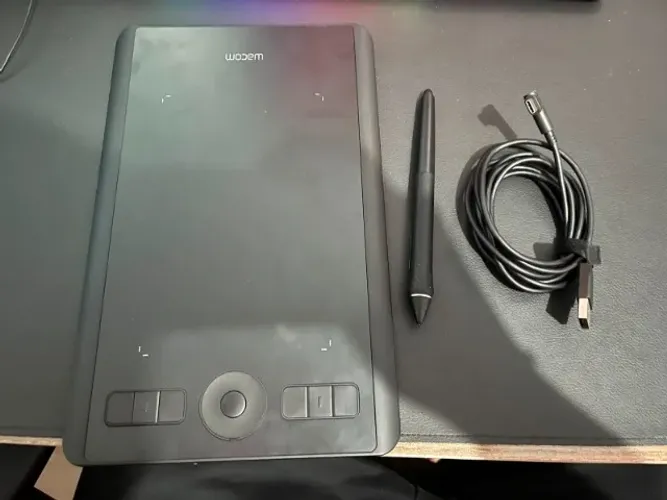 Mesa Digitalizadora Wacom Intuos Pro PTH-460