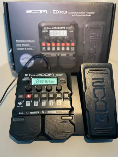 ZOOM G1X-FOUR