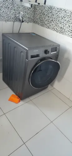 Maquina de lavar sanswng 11 kg lava e seca.