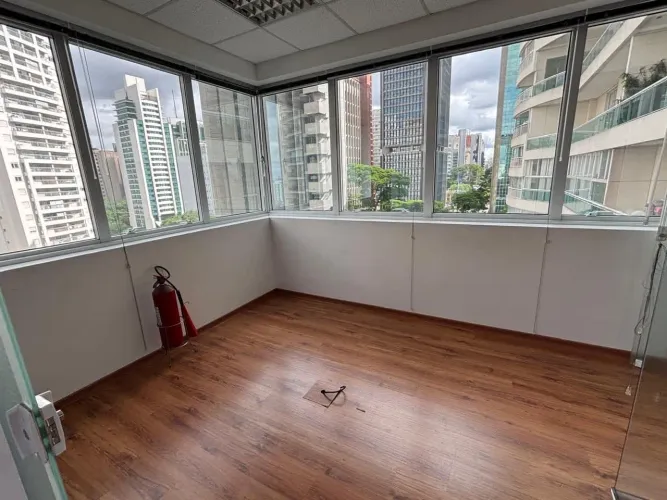 Sala comercial na Alameda Ministro Rocha Azevedo, 38 - Cj. 501 100 m²