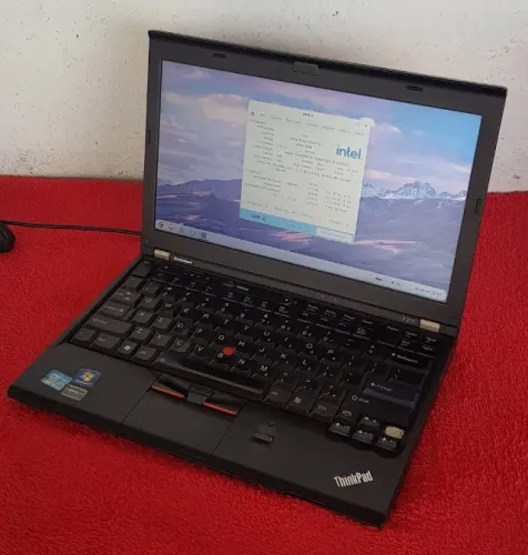 Notebook Lenovo ThinkPad X220 - Core i5-2520M - 8GB RAM - HD 320GB - Zorin OS
