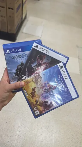 Lote com 3 jogos de ps5 e ps4 lacrado 