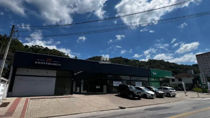 SALAS COMERCIAIS PARA LOCAÇÃO LOCALIZAÇÃO PRIVILEGIADA EM BRUSQUE