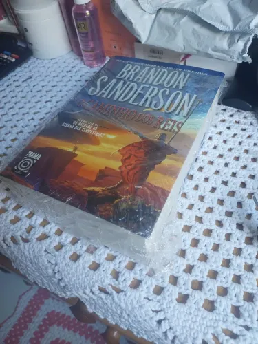 Livro de Brandon Sanderson