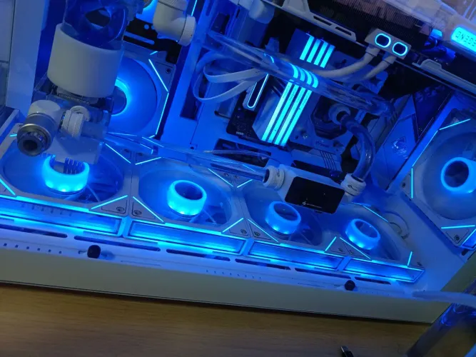 Unifan teucer jm1 estilo Lian li