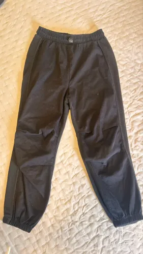 Calça jogger Zara preta infantil