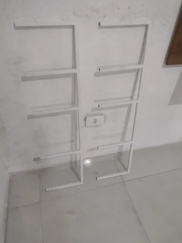 Suporte de Metalon para prateleira