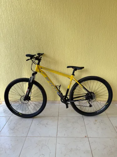 Bike Aro 29 Thor Fly 7.0 | Freio Hidráulico Shimano MT200 | 1x9 Velocidades