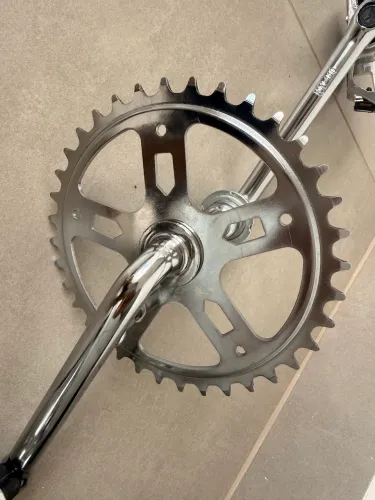 Pedivela com pedal 