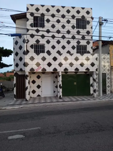 Aluga-se casa