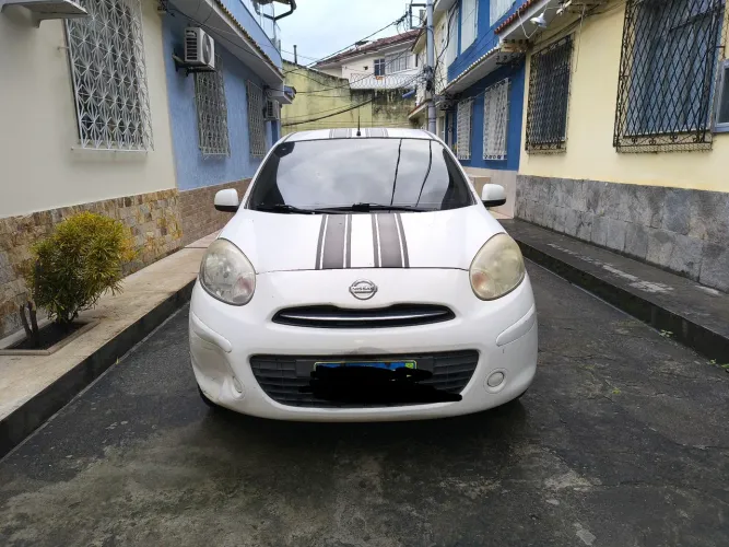 Nissan March S 1.0 16V Flex Fuel 5P 2012