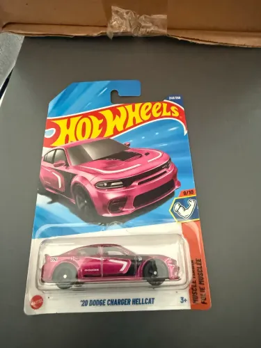 Hot Wheels 20 dodge Charger Hellcat STH (Super T Hunt)