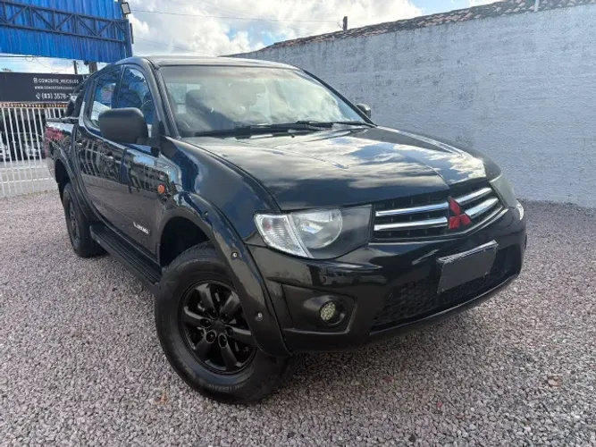 Mitsubishi L200 Triton GLS 3.2 CD TB Int.diesel MEC 2013