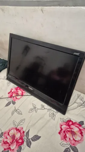 TELEVISÃO SEMP, PARA RETIRADA DE PEÇAS.