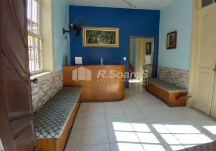 Casa de rua : / Residencial / Campinho