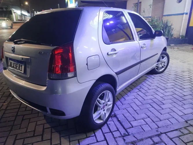 Fiat Palio ELX 1.0 Fire/30 Anos F. Flex 8V 4P 2004