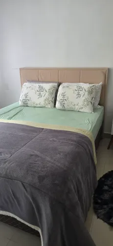 Cama Box Queen com cabeceira 158x198x54cm