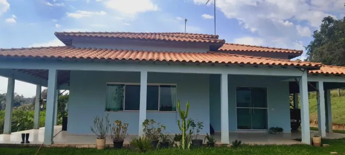 Sitio em Porto feliz 2.1/4 alqueire Casa 3 dormitório 2 suíte Sala Cozinha Varanda Churras