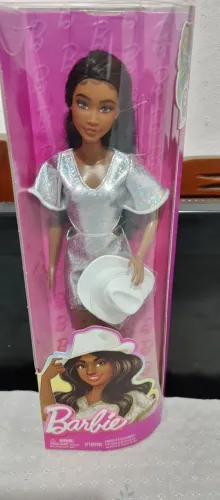 Barbie fashionista 239