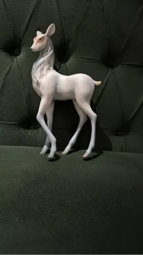 Linda estatueta de Cervo (chifre deve ir destacado para não quebrar)