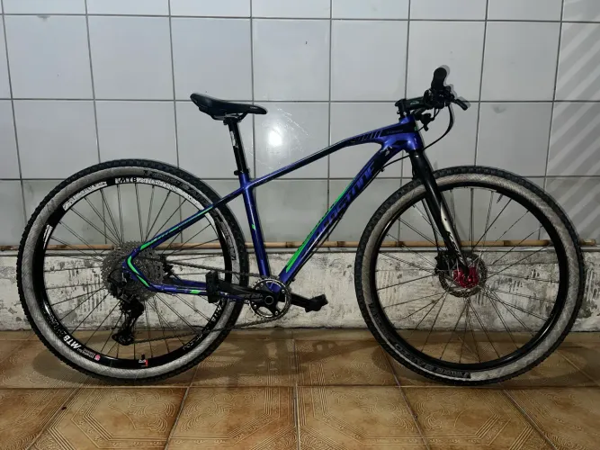 Bicicleta aro 19 