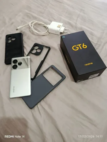 Realme GT6 ( Vendo ou Troco ) Leia tudo