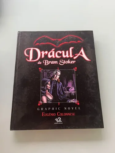 Drácula de Bram Stoker - HQ Gibi