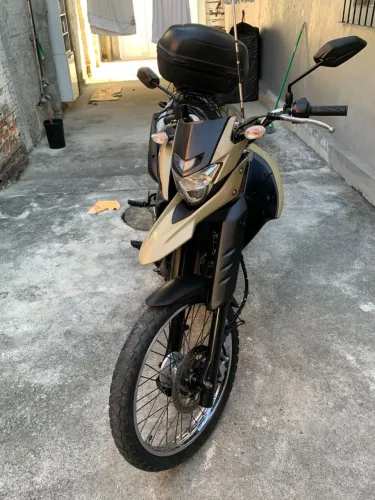 Exatamente moto pra levar logo Lander 250